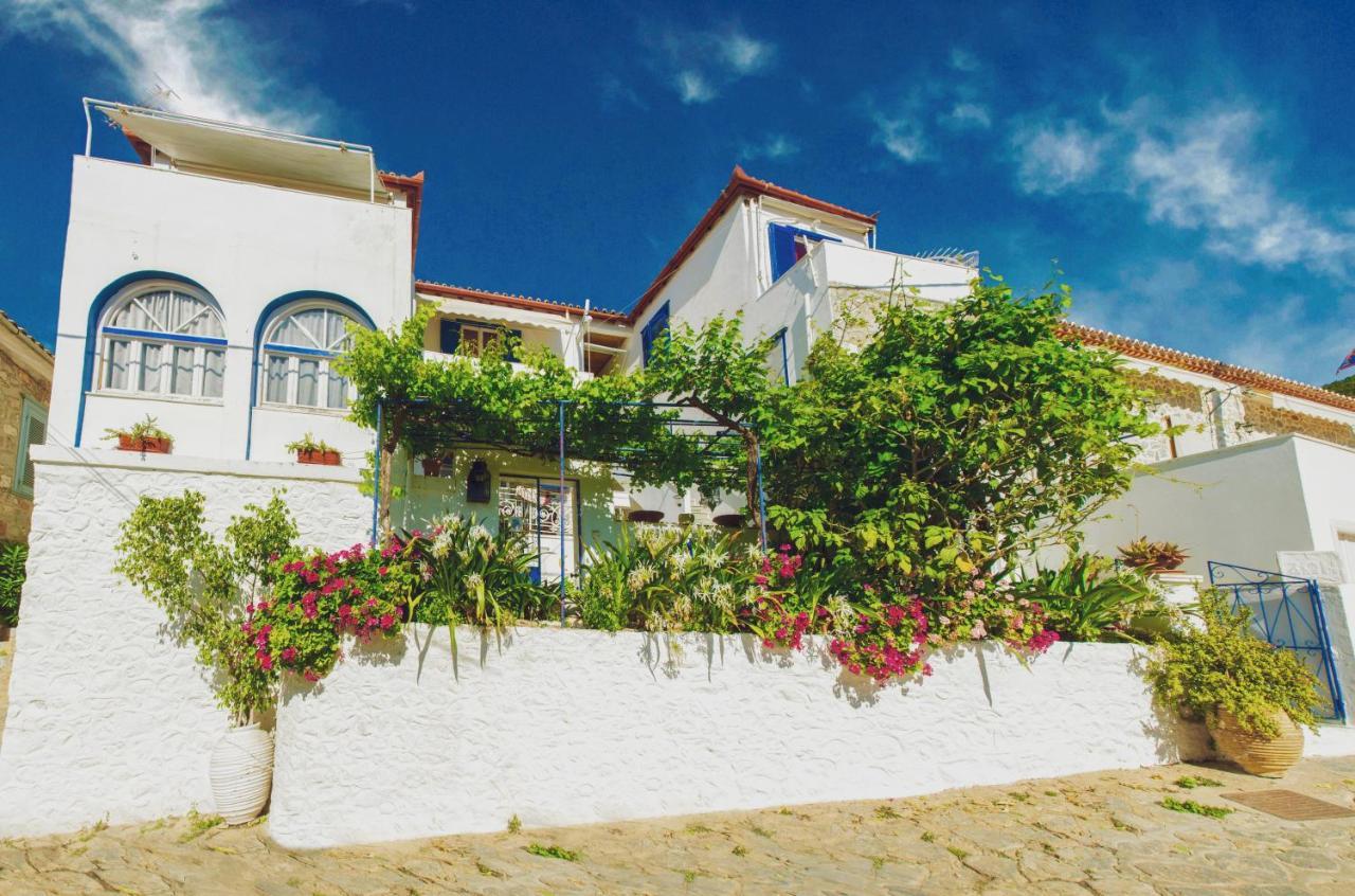 Zoe Apartments No 7 , Hydra Island Greece Экстерьер фото
