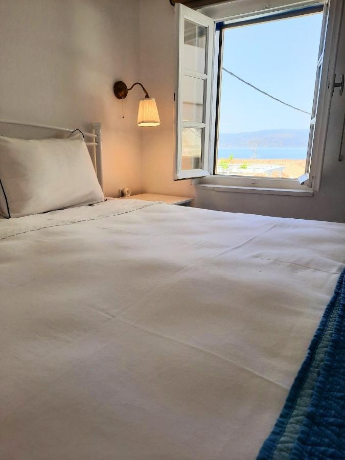 Zoe Apartments No 7 , Hydra Island Greece Экстерьер фото